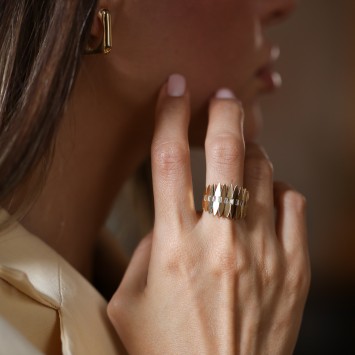 Vespera Altın Yüzük
