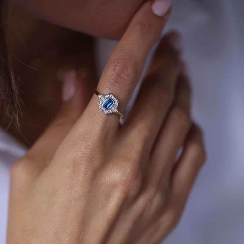 Quatro Safir Yüzük