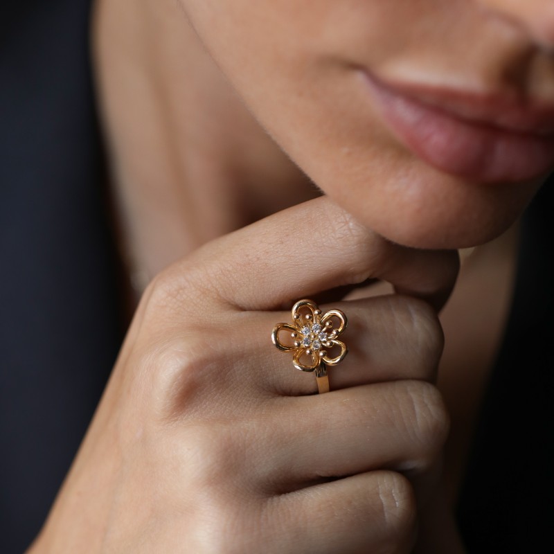 PetalFlow Altın Yüzük