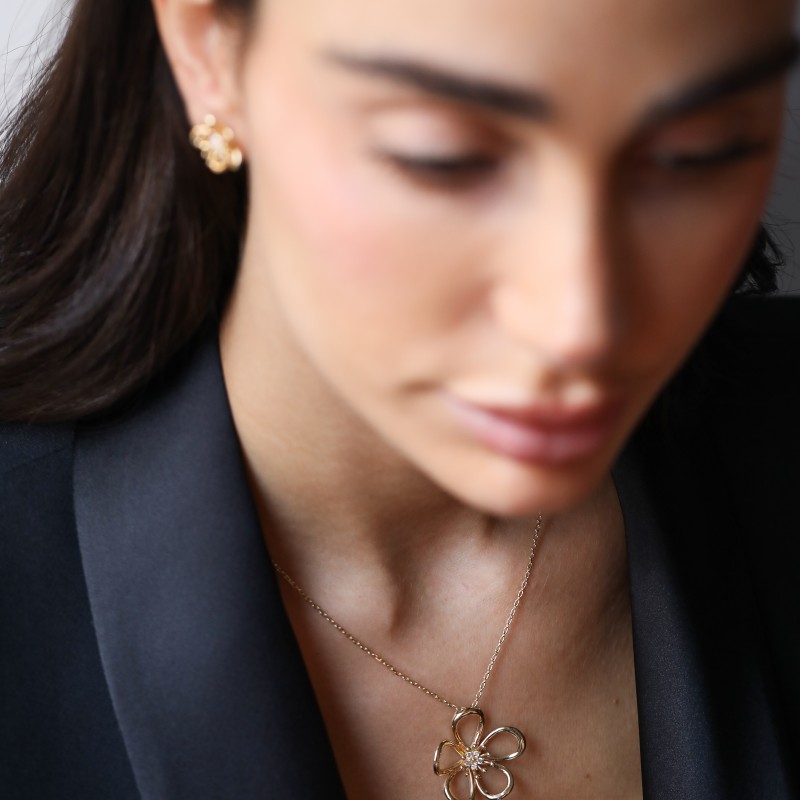 PetalFlow Altın Kolye